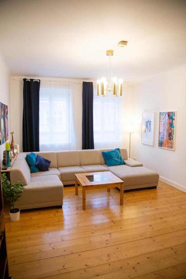 Velky 3-Izbovy Apartman Bratislava-Stare Mesto Exterior photo