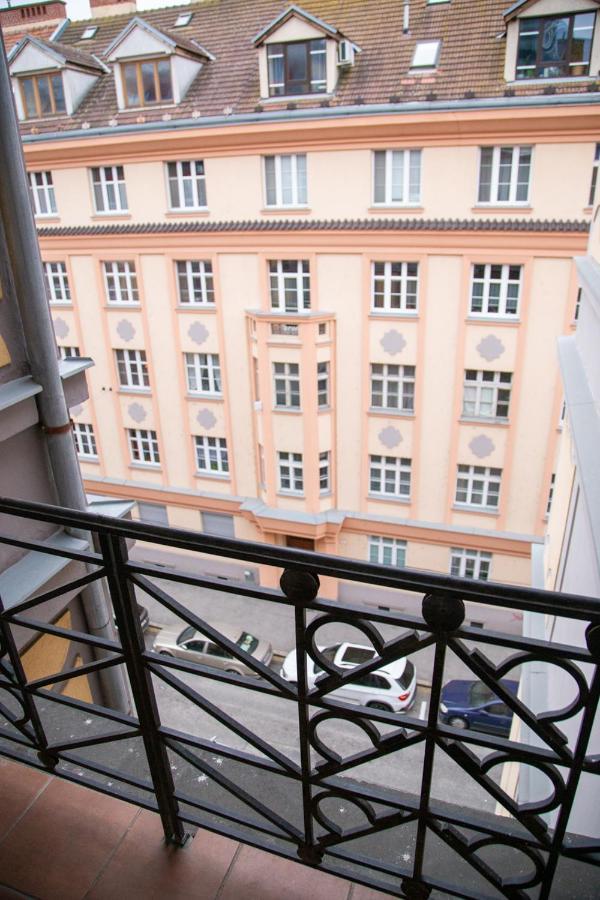 Velky 3-Izbovy Apartman Bratislava-Stare Mesto Exterior photo
